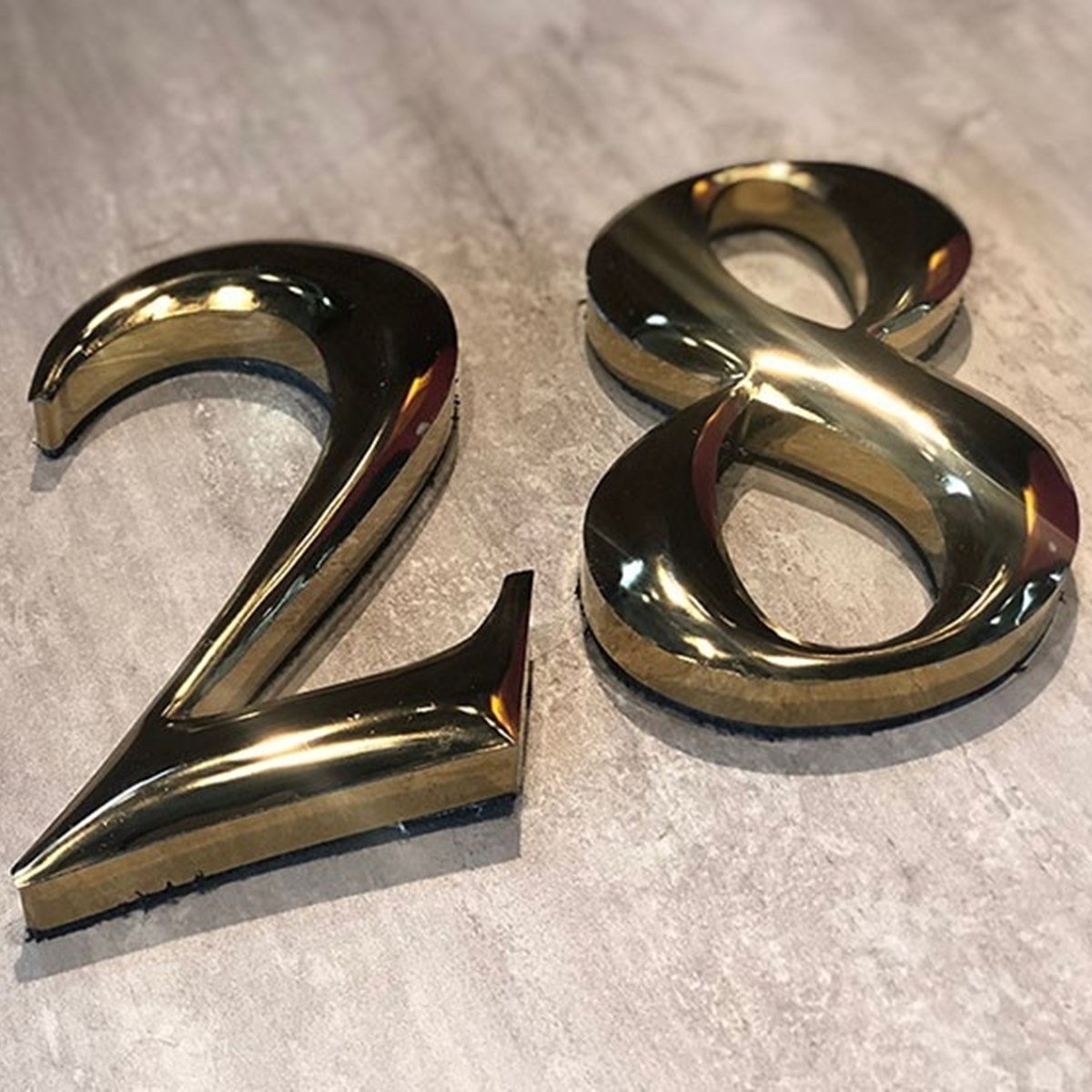 GRP-812-不鏽鋼鍍鈦金球體字